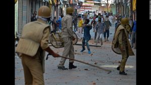 Rioting continued in the city of Srinigar in the Kashmir region of India. The protesters have take exception to the police killing civilians of late.