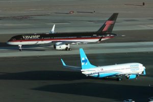 Trump and Clinton land in Las Vegas for their final debate